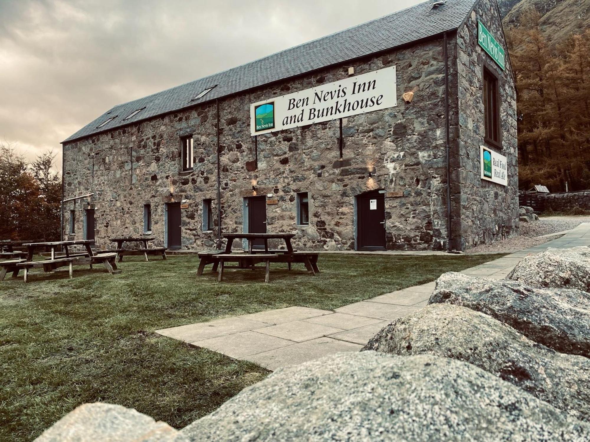 Ben Nevis Inn Rooms Fort William Exteriér fotografie