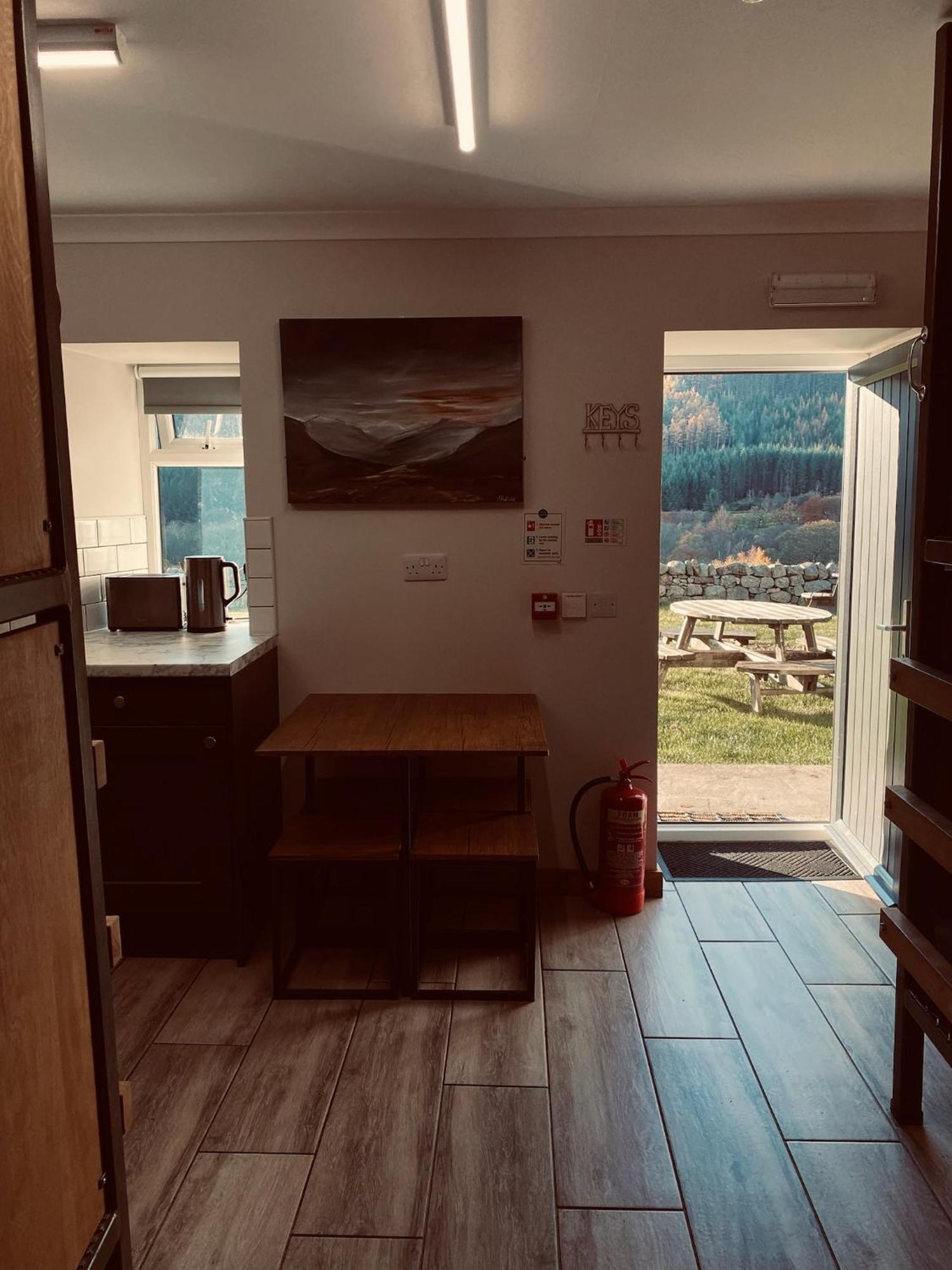 Ben Nevis Inn Rooms Fort William Exteriér fotografie